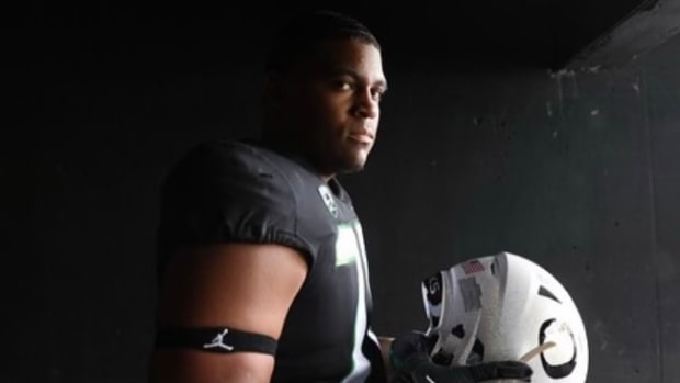 Kelvin Banks Tunnel w: Helmet